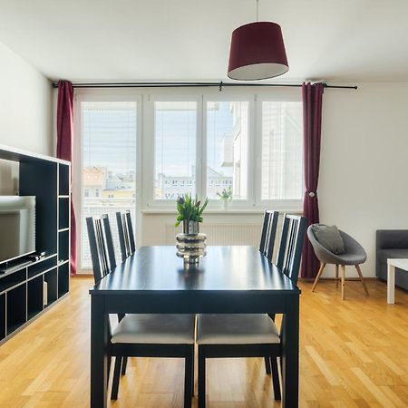 Business & Family Ambiente Apartments Bratislava Ngoại thất bức ảnh