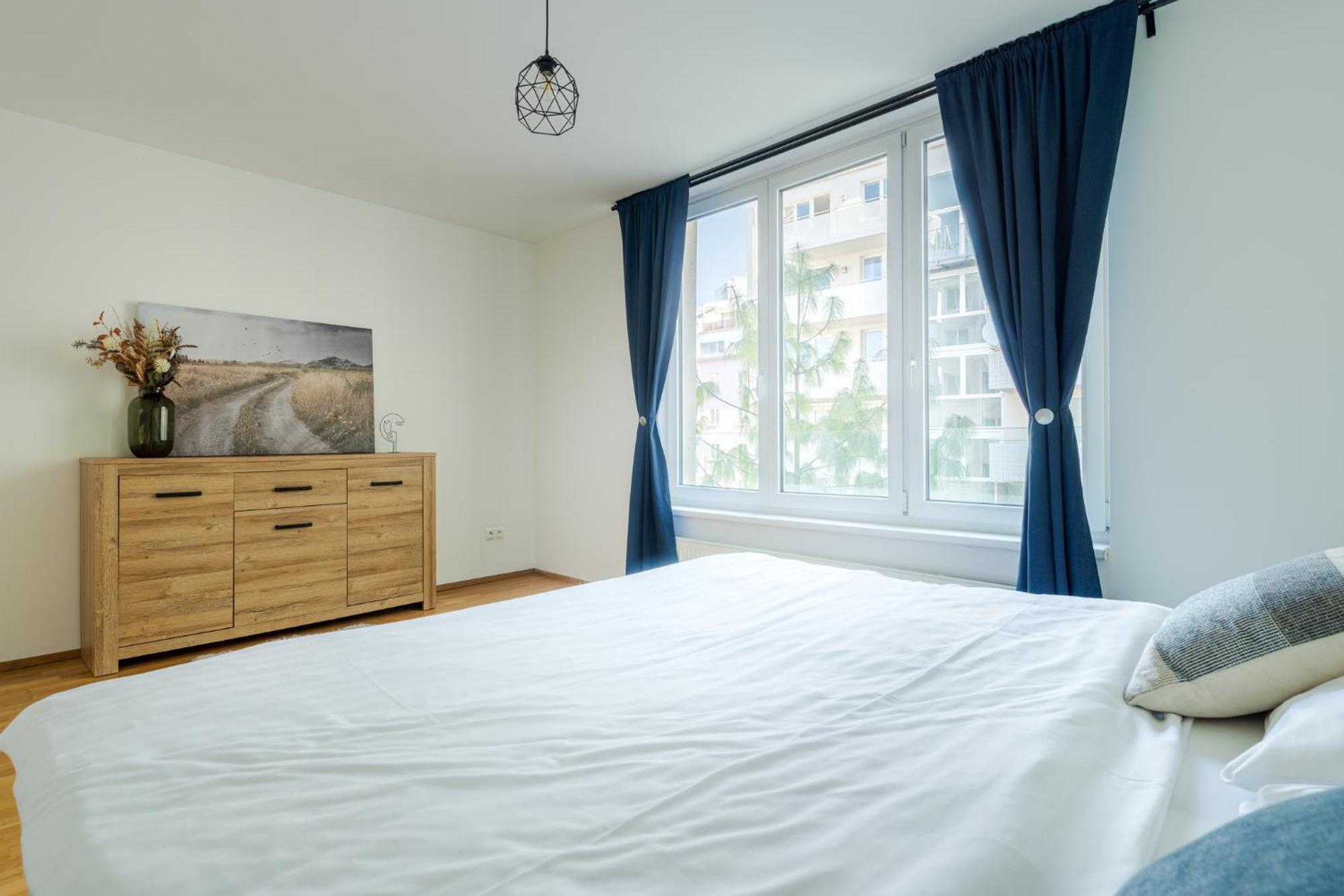 Business & Family Ambiente Apartments Bratislava Ngoại thất bức ảnh