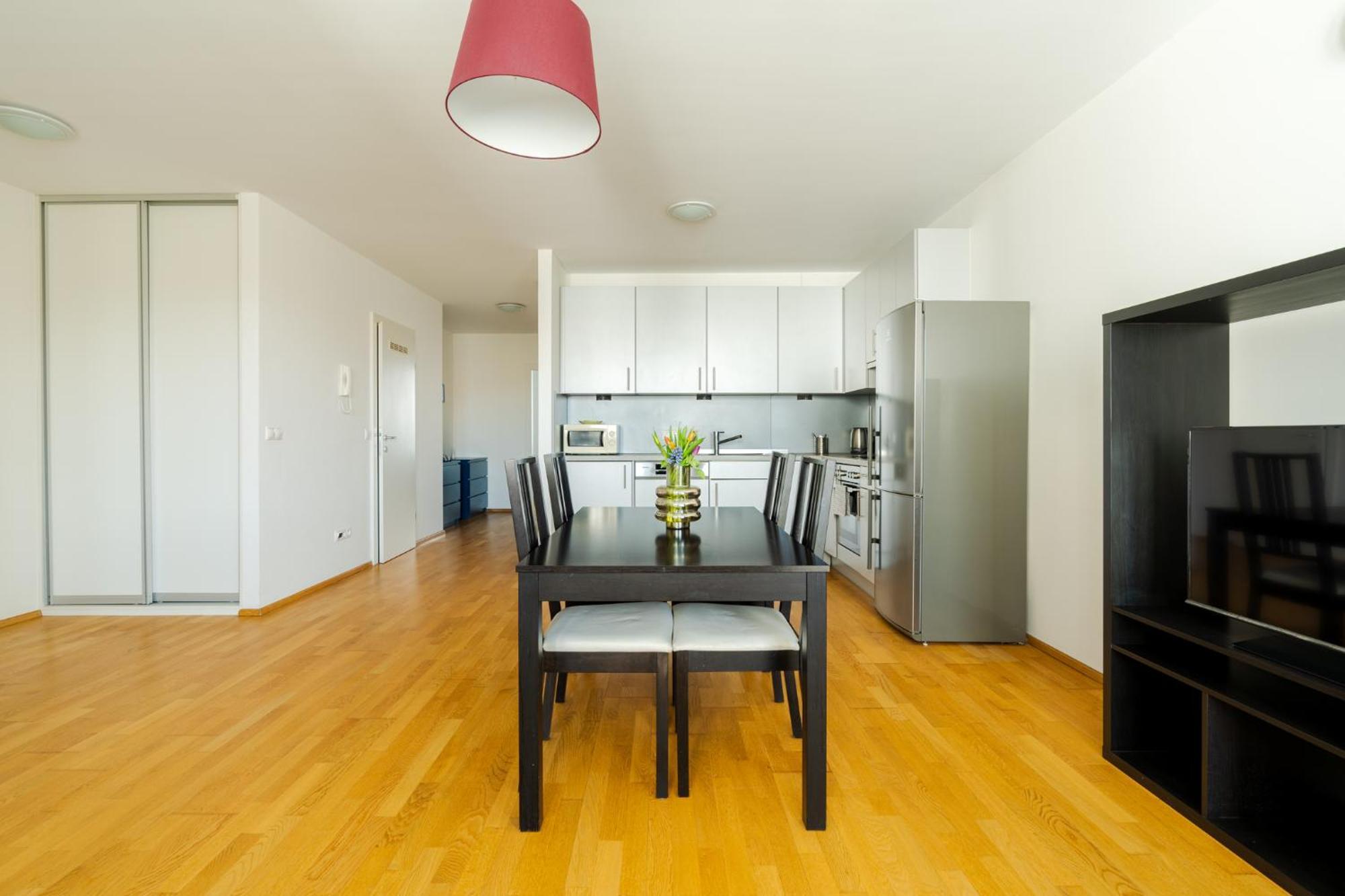 Business & Family Ambiente Apartments Bratislava Ngoại thất bức ảnh