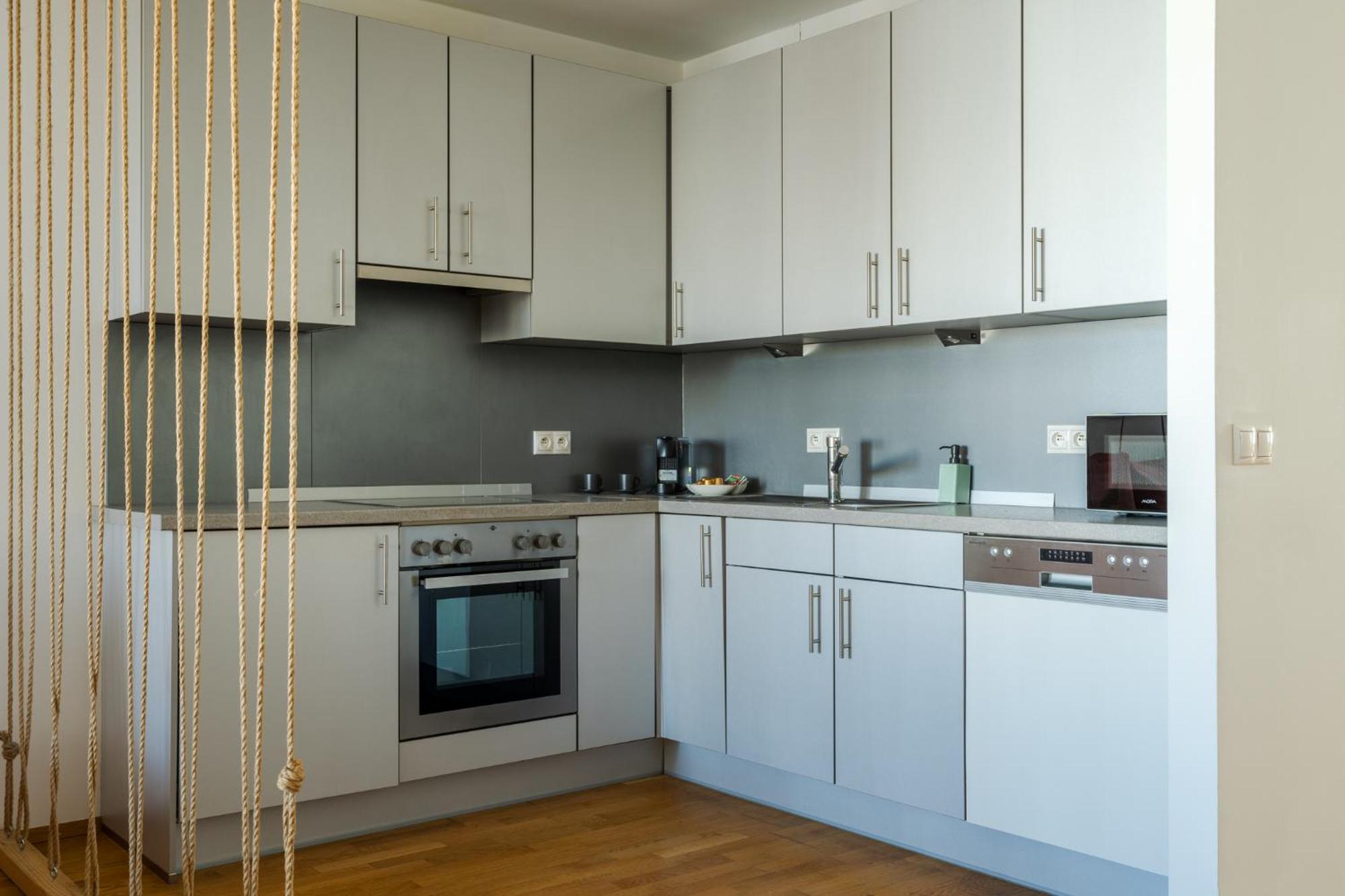 Business & Family Ambiente Apartments Bratislava Ngoại thất bức ảnh