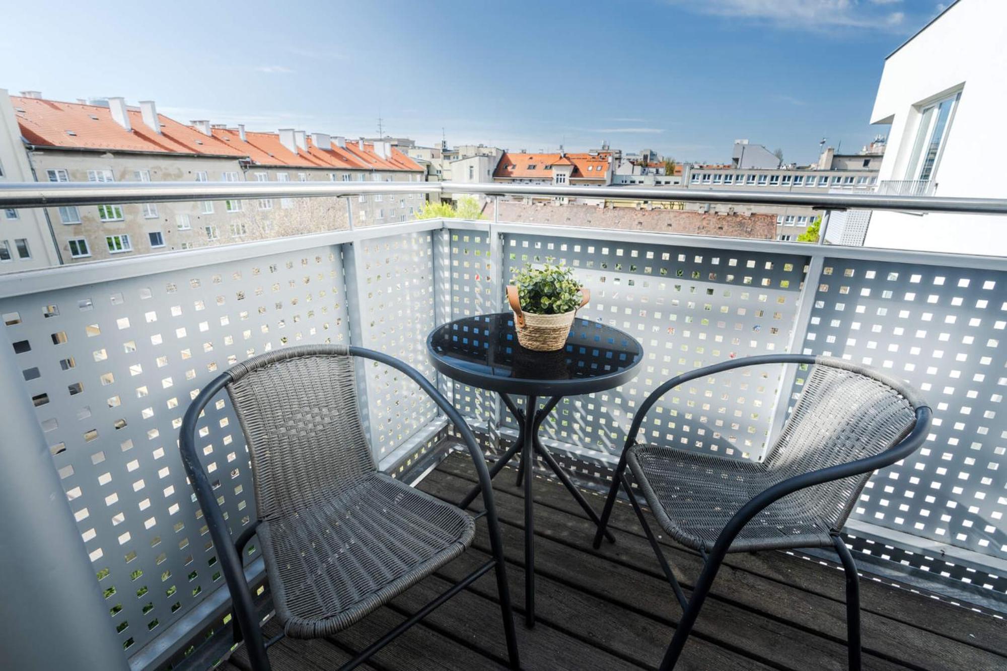 Business & Family Ambiente Apartments Bratislava Ngoại thất bức ảnh